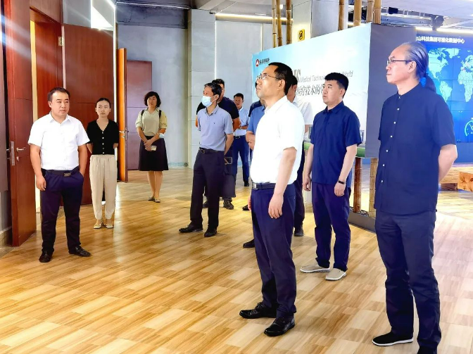 淄博周村区委书记李德刚一行莅临金山科技参观交流